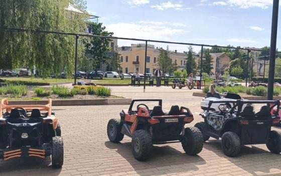 Брянские полицейские изъяли у недобросовестных бизнесменов детские электромобили