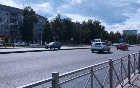 Разделительную полосу заасфальтировали на проспекте Московском в Брянске