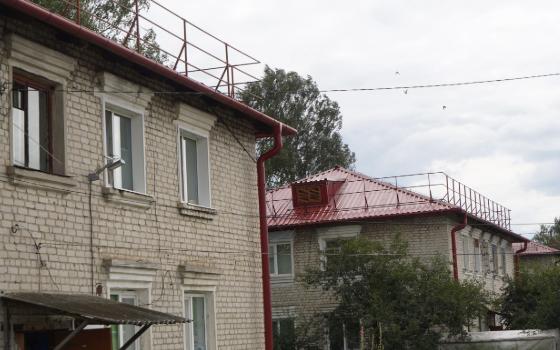 Кровли семи многоэтажек отремонтировали в Брасовском районе