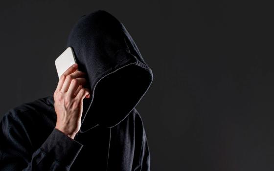 Поверившая лжеэксперту по инвестициям жительница Брянска лишилась сбережений