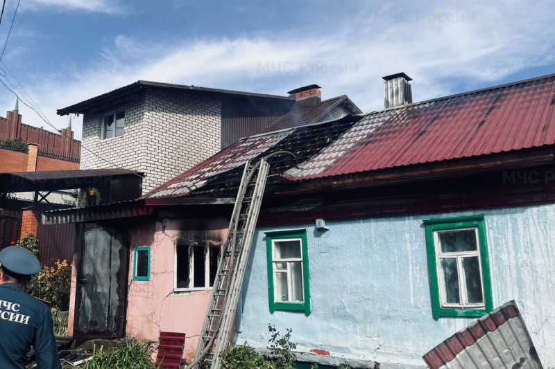 Человек пострадал на пожаре в Брянске 