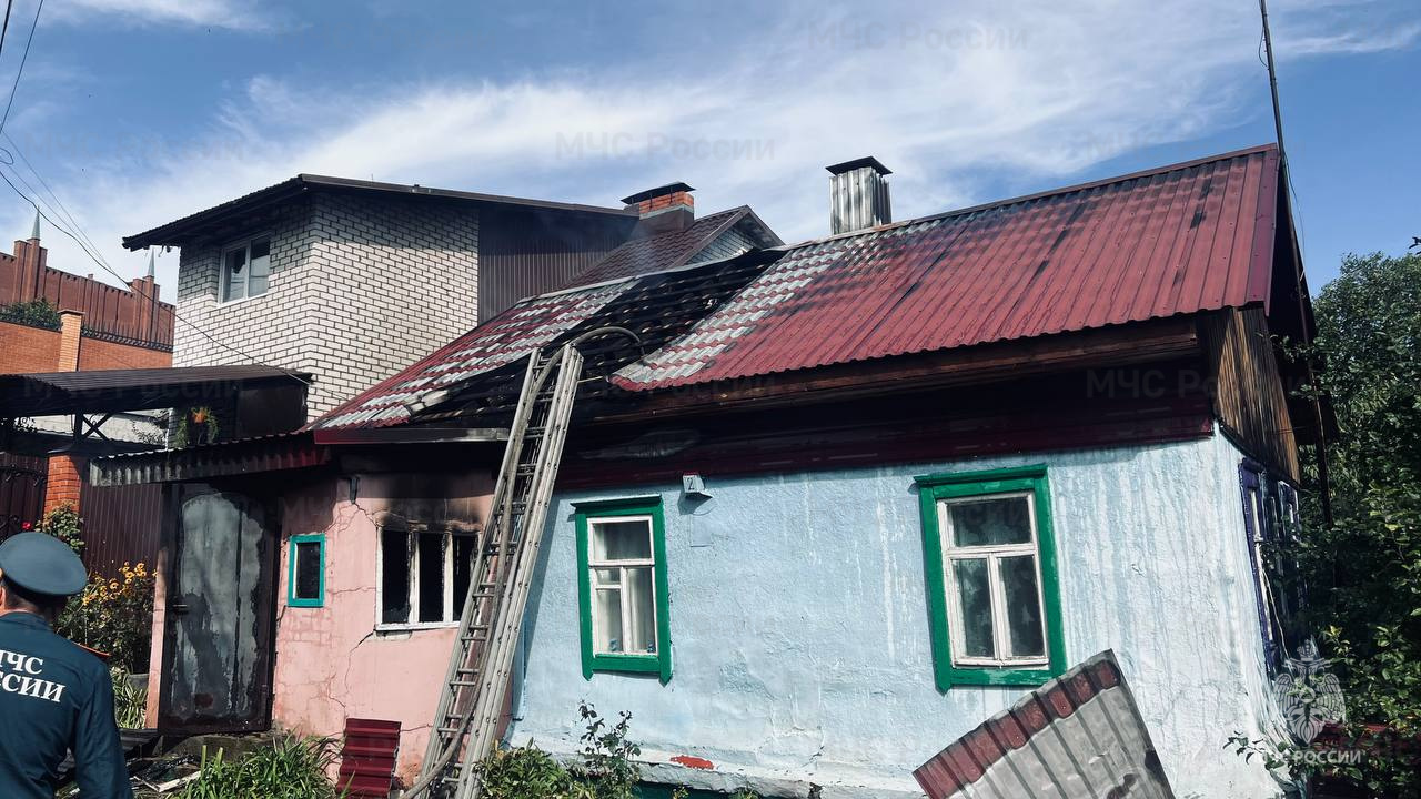 Человек пострадал на пожаре в Брянске