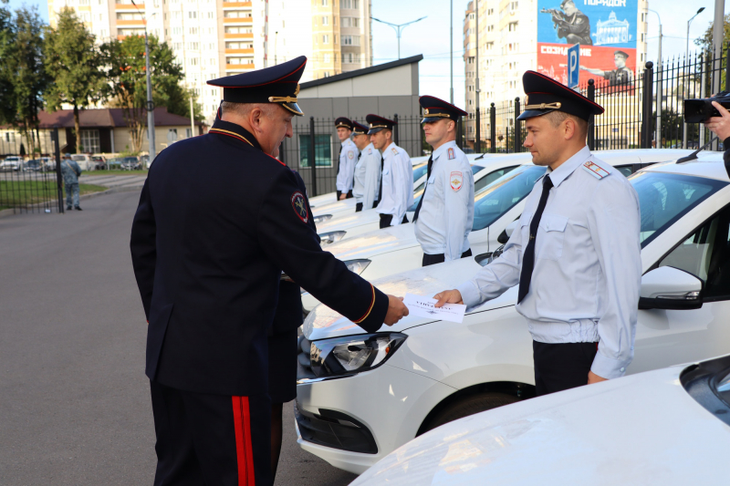 Сотрудники ППС получили новые автомобили в Брянске
