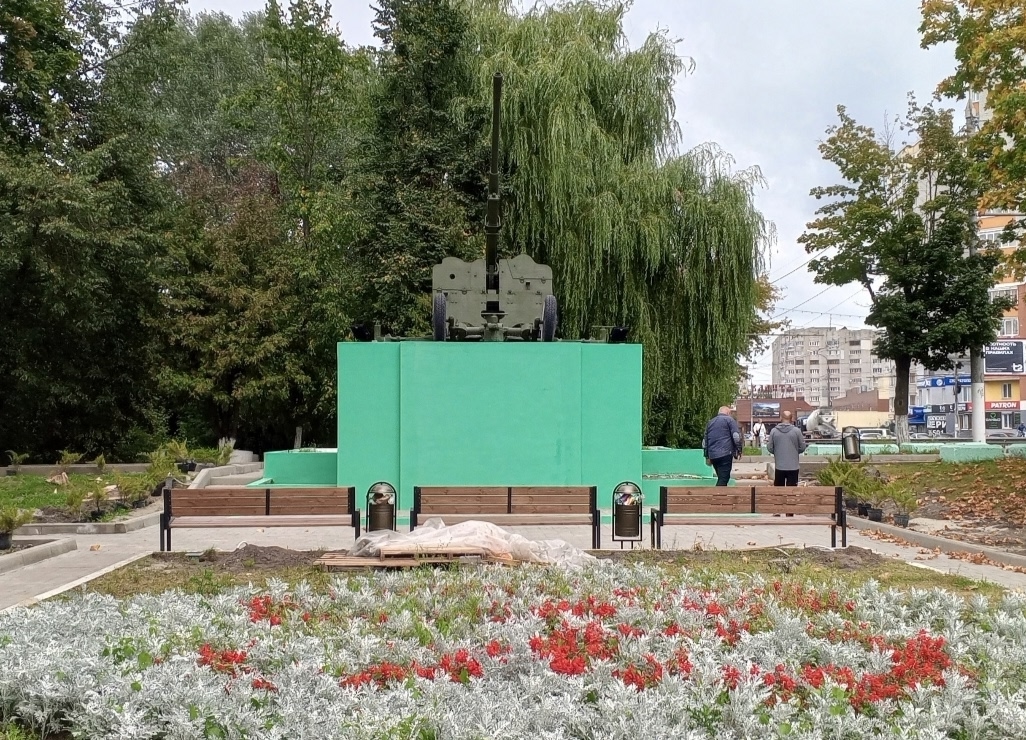 Гвардейский мемориал благоустраивают в Брянске по инициативе жителей