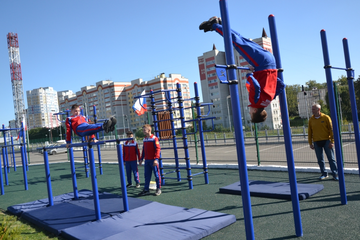 В Брянске открыли тысячную в стране спортплощадку