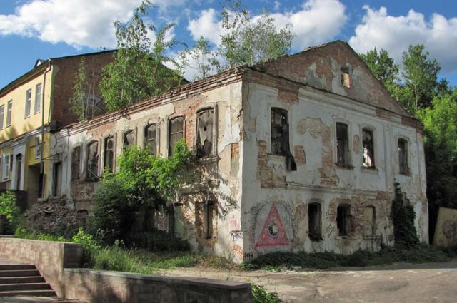 Бизнес не вытягивает: как исторические памятники превращаются в руины 