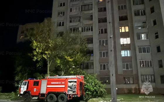 Мужчина получил ожоги на пожаре в многоэтажке в Брянске