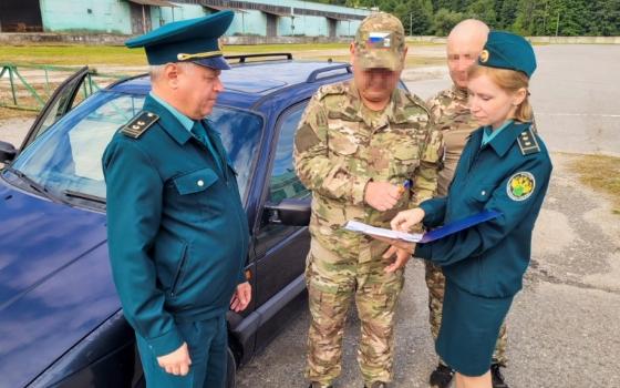 Конфискованный автомобиль брянские таможенники отправили на СВО