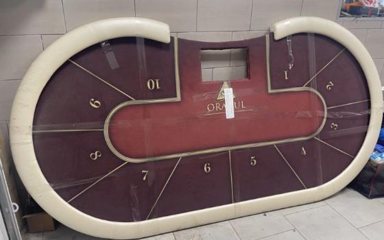 Двух жителей Клинцов ждёт суд за незаконный игровой клуб