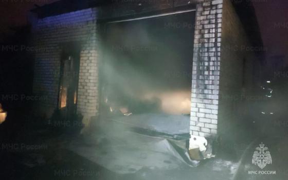 Мужчина погиб на пожаре в гараже в Брянском районе