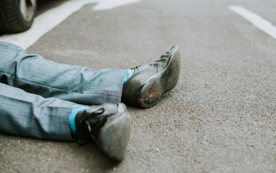 Подросток попал под машину в Дятьково накануне