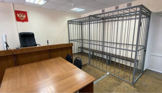 Подростки из Брянска выслушали приговор за угон и кражу