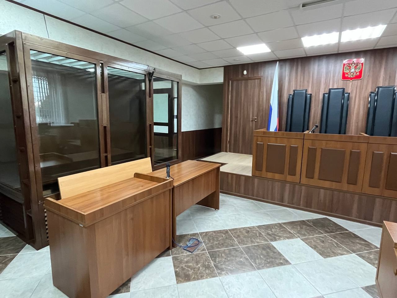 Дело о даче взятки и поддельном водительском удостоверении рассмотрел суд в Клинцах