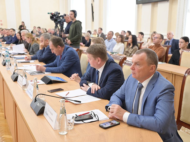 Земля и кадры
