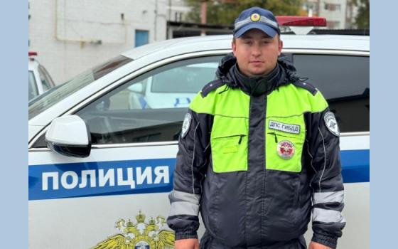 Брянские полицейские помогли добраться в больницу водителю с сердечным приступом