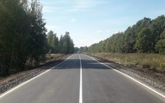 Свыше пяти километров трассы отремонтировали по нацпроекту в Комаричском районе