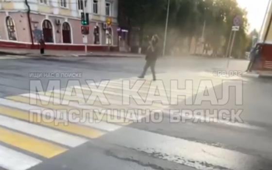 Устроившего танцы на проезжей части брянца арестовали на 13 суток 