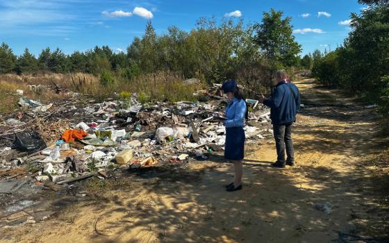Брянская прокуратура обязала чиновников убрать свалку в селе Коржовка-Голубовка