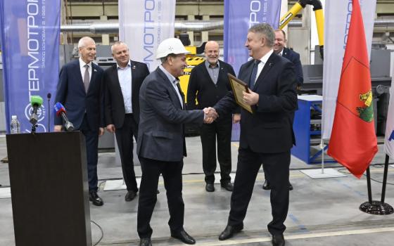 Брянский губернатор наградил сотрудников ООО «Термотрон-завод» в честь юбилея 