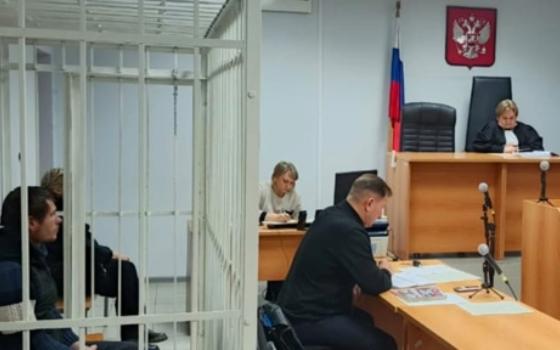 Жителя Почепа суд отправил в СИЗО за нападение с ножом на полицейского