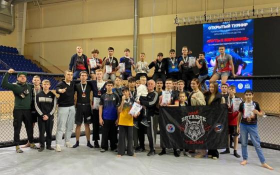 Брянские бойцы выиграли турнир по ММА в Смоленске