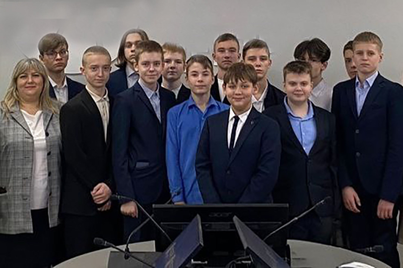 Школьники лицея №1 Брянского района побывали в гостях в брянском филиале «Россети Центр» 