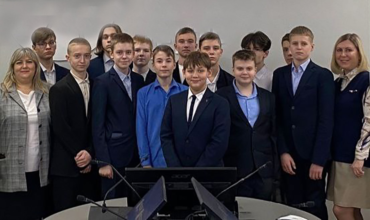 Школьники лицея №1 Брянского района побывали в гостях в брянском филиале «Россети Центр»