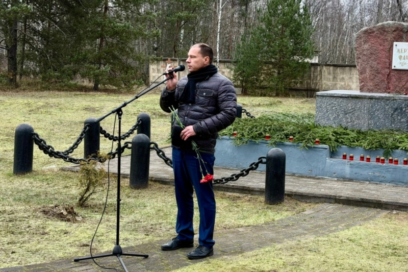 Митинг прошёл на мемориальном комплексе «Дулаг-142» в Брянске 