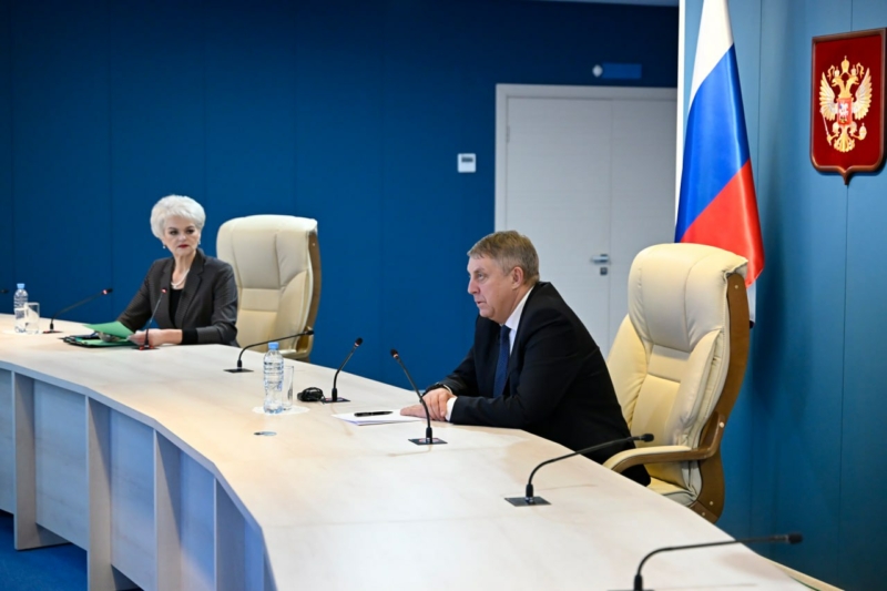 Брянский губернатор подвёл итоги прямой линии с жителями 