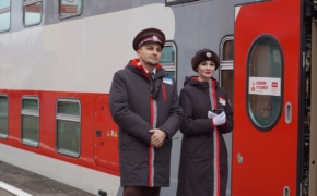 Двухэтажный поезд начал курсировать между Брянском и Санкт-Петербургом