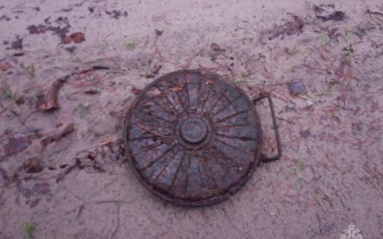 Противотанковую мину уничтожили спасатели в  Карачевском районе