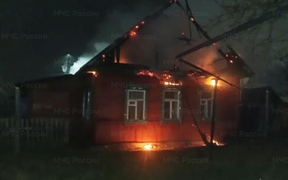 Жилой дом сгорел в Унече ночью