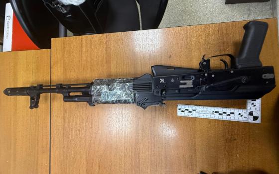 Жителя Брянска ждёт суд за хранение автомата и патронов