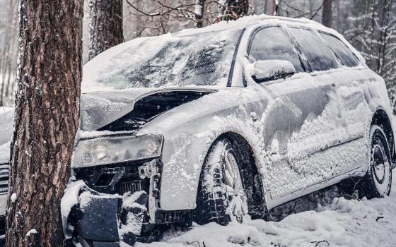 Иномарка съехала в кювет в Жирятинском районе