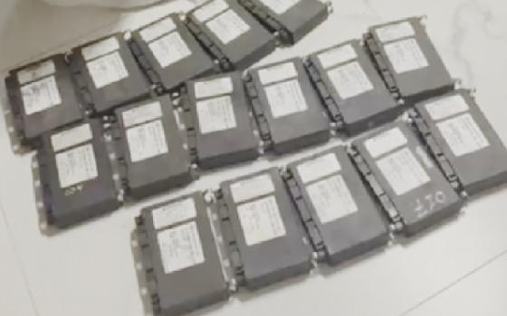 Брянские полицейские задержали подозреваемых в краже электронных блоков управления для автобусов