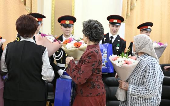 Брянский губернатор пообщался с мамами погибших военнослужащих