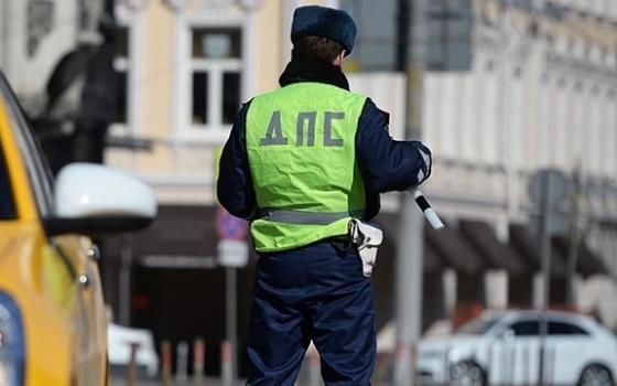 Поддельные права изъяли инспекторы ДПС у водителя в Брянске