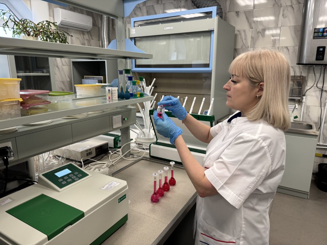 Нефтепроводчики укрепляют экологический контроль: брянская лаборатория расширила сферу аккредитации