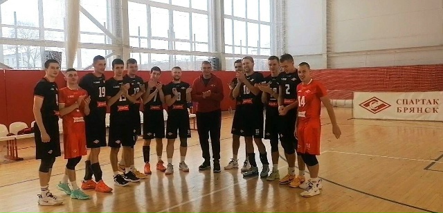 Брянские волейболисты выиграли тур чемпионата России
