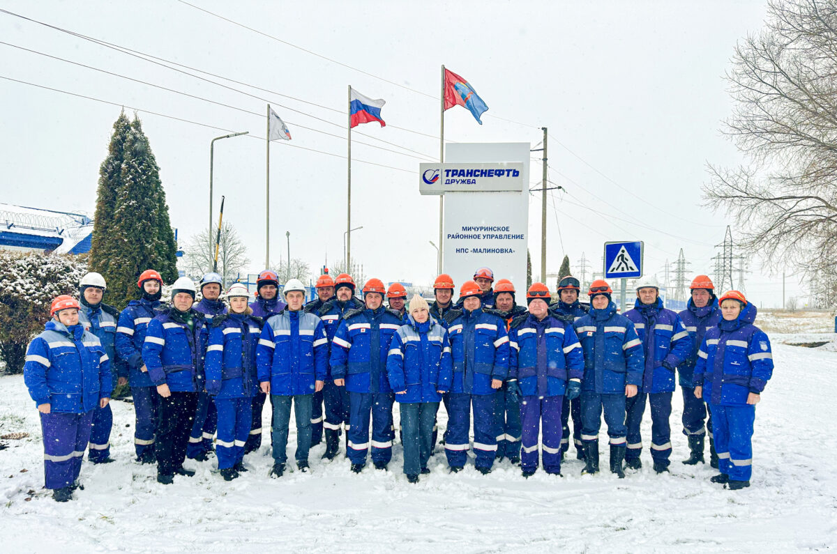 Бодрая песня «Малиновки». О жизни работников нефтеперекачивающей станции