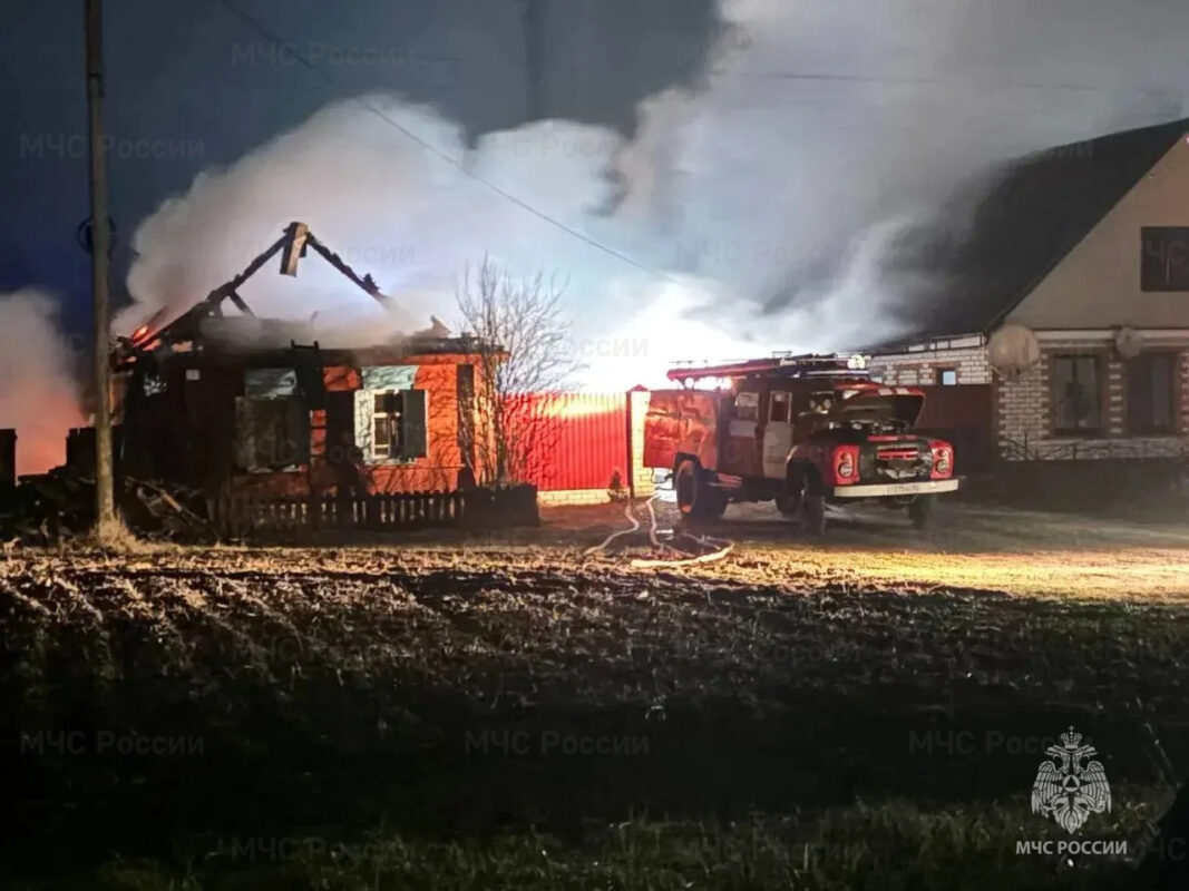 Мужчина пострадал на пожаре в Злынковском районе накануне