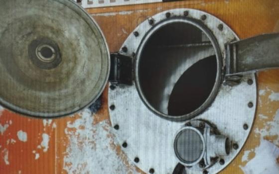 Брянец отправился в колонию за хищение топлива на 1,2 млн рублей