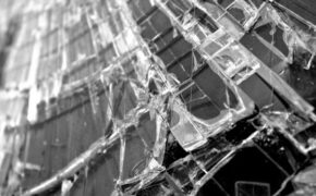 Мужчина и женщина пострадали при столкновении двух машин на брянской трассе