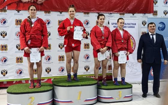 Брянские юниоры завоевали семь наград на первенстве ЦФО по самбо
