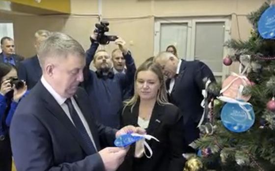 Брянский губернатор исполнит мечты детей с Ёлки желаний