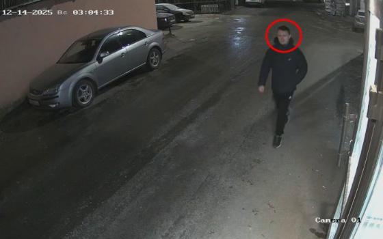 Подозреваемого в совершении противоправных действий мужчину ищут полицейские в Брянске