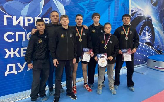 Брянцы завоевали награды на всероссийских соревнованиях по гиревому спорту
