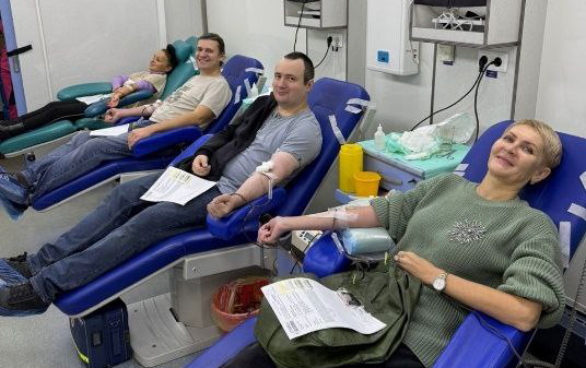 Сотрудники «Брянскэнерго» и «Брянскэлектро» сдали более 38 литров донорской крови