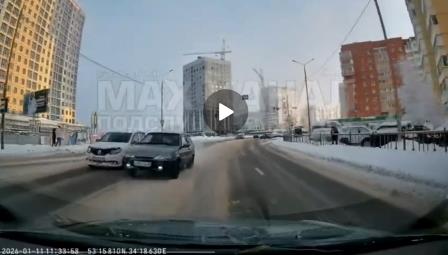 Брянскому водителю грозит штраф за попавший на видео выезд на встречную полосу