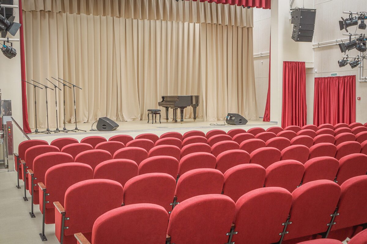 В пристройке к школе искусств №10 в Брянске начались занятия